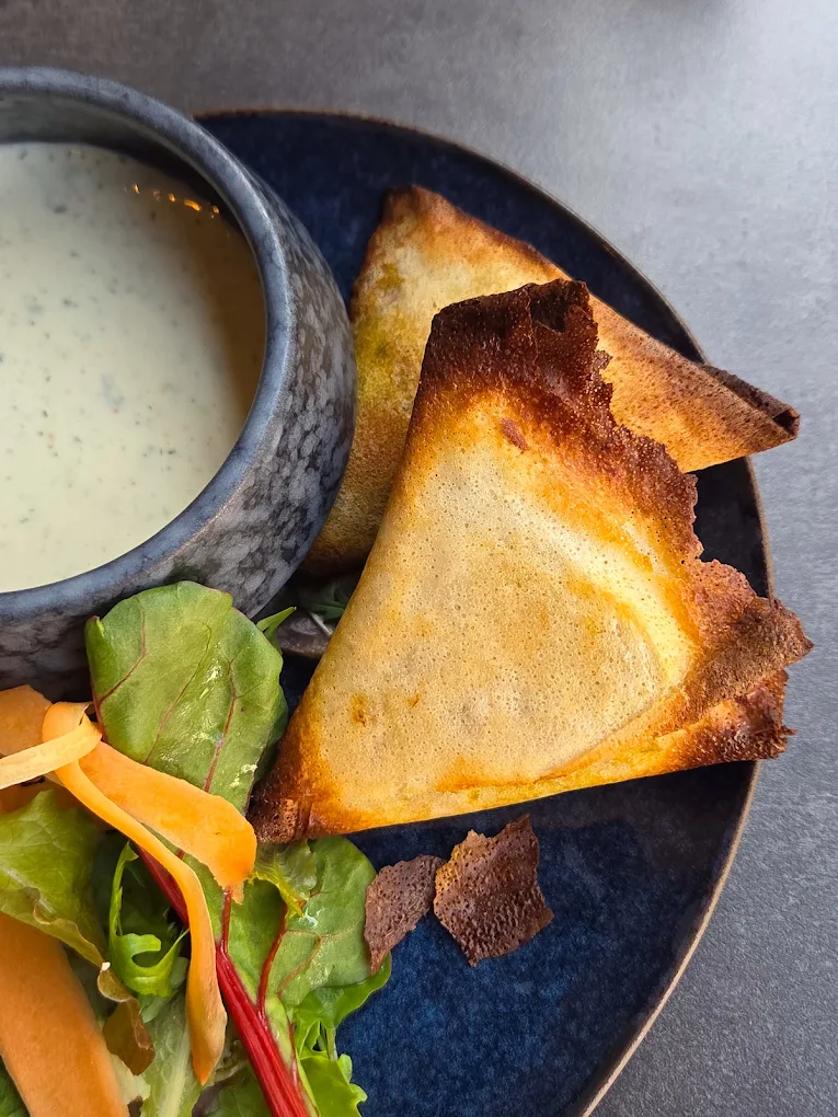 Samoussas de légumes — tapas à partager, Grenoble