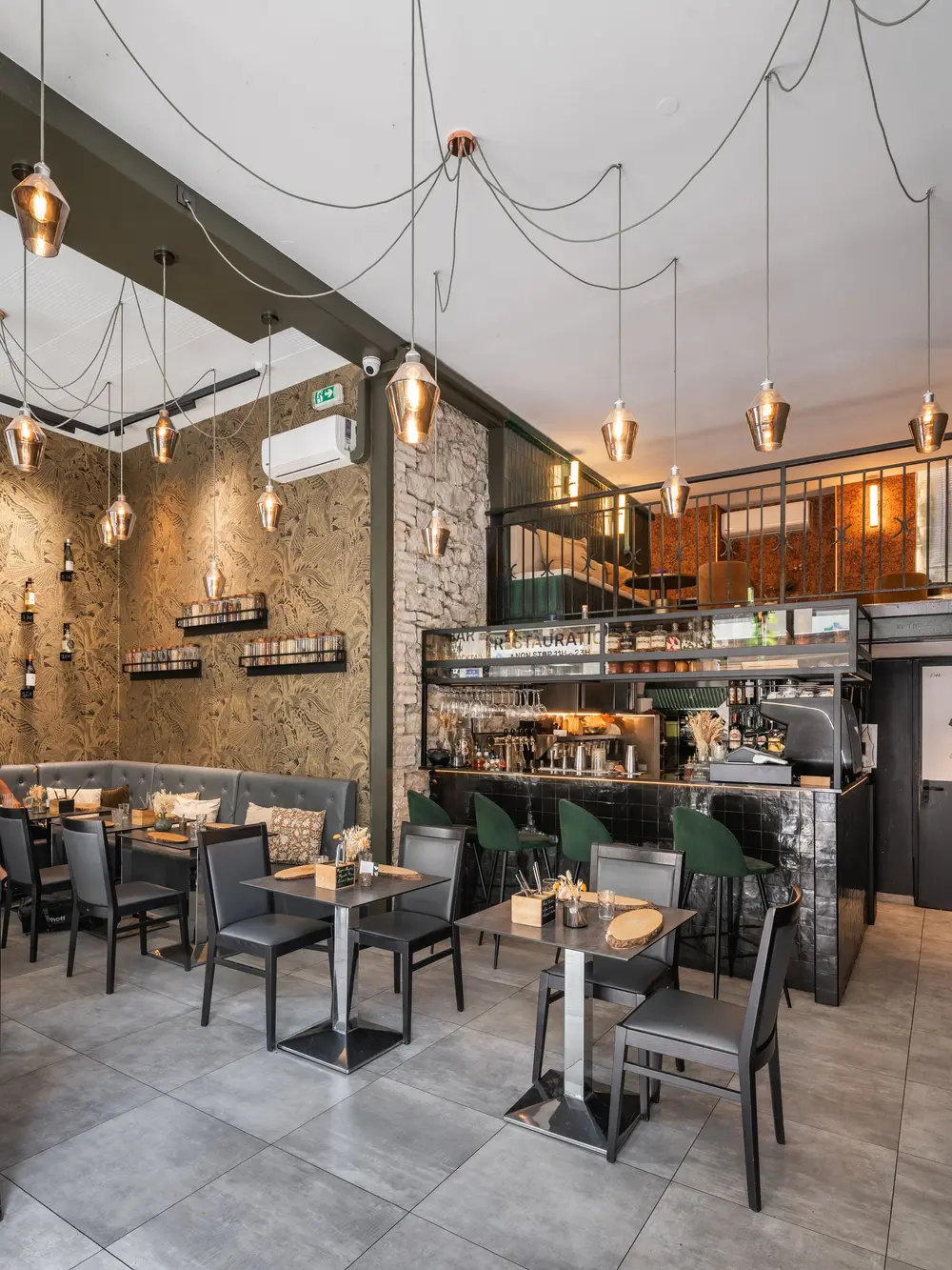 L'un des Trois, bar tapas restaurant à Grenoble